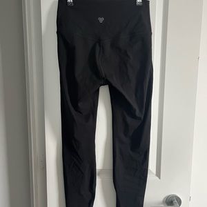 TNA SLICK cheeky high rise legging